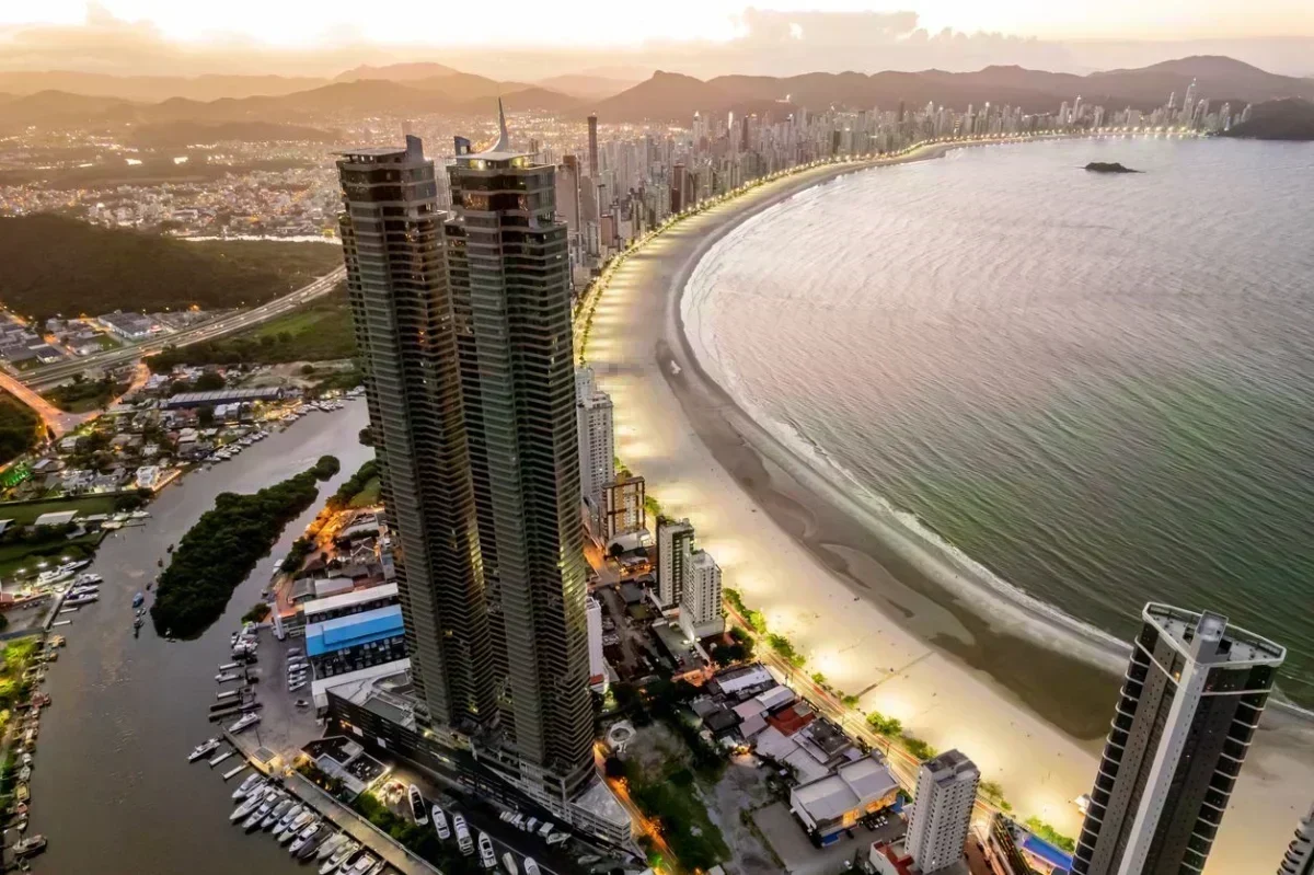 Balneário Camboriú: Oportunidade de Investimento em Alta Valorização