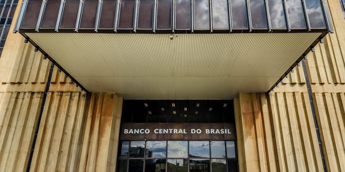 Banco Central: Uma Montanha-Russa Financeira em 2025