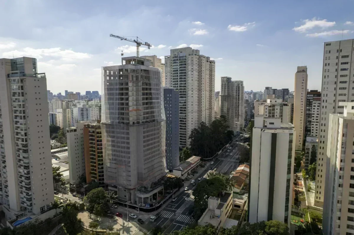 Estoque em alta: O que isso significa para o mercado imobiliário?