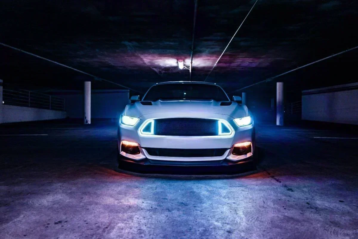 Garagens de Luxo: O Novo Ponto Crítico para Investidores de Alto Padrão