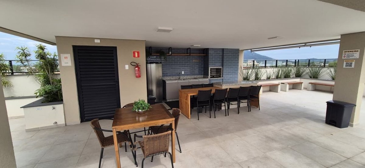 Apartamento com 3 dormitórios (sendo 1 suíte) à venda em Penha – Praia da Armação com 83 m²