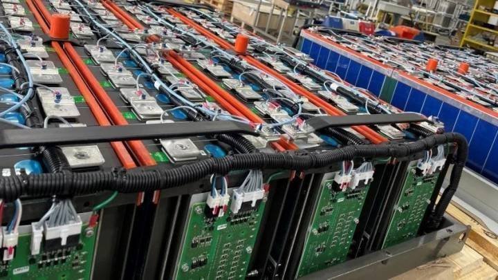 Investimento da WEG em Itajaí: Um Marco para o Setor de Baterias no Brasil