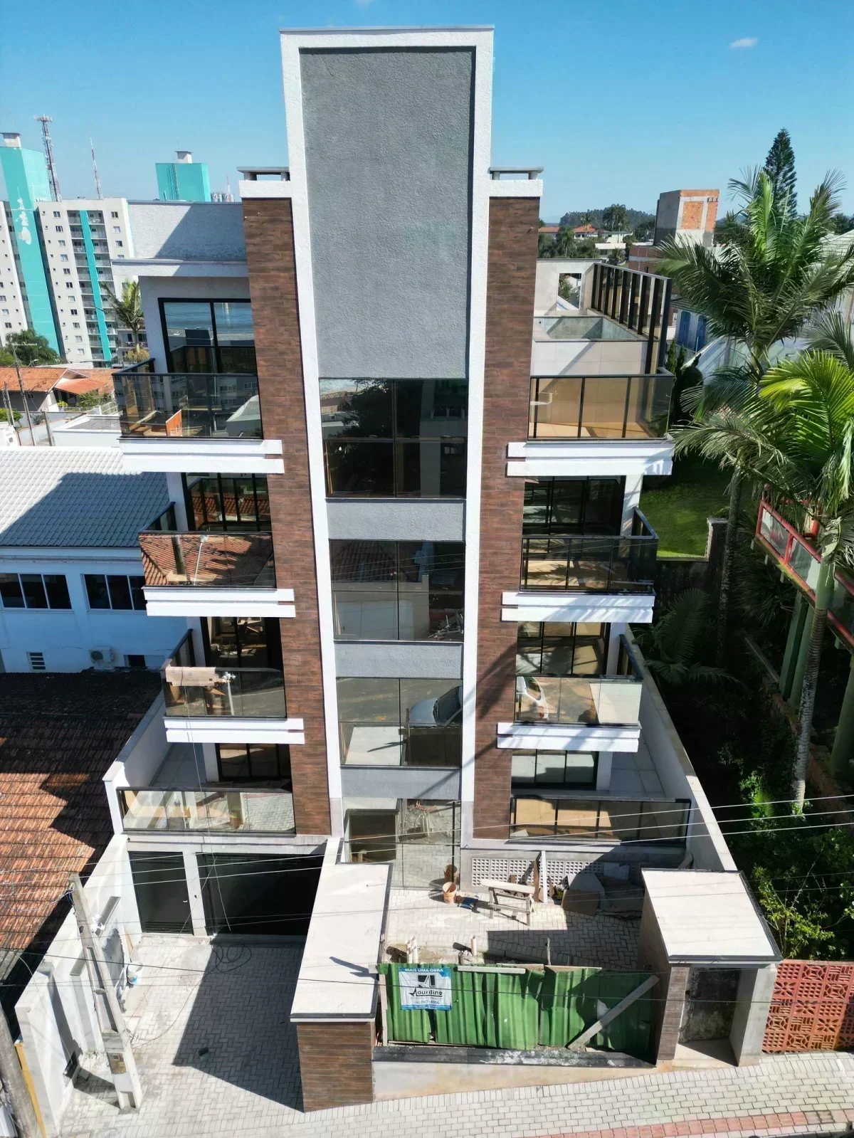 Mirante do Cristo: Seu Refúgio de Alto Padrão no Litoral