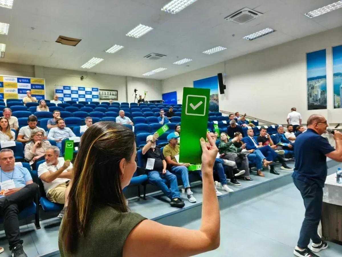 Mudanças na Praia de Laranjeiras: O Fim da Construção Vertical