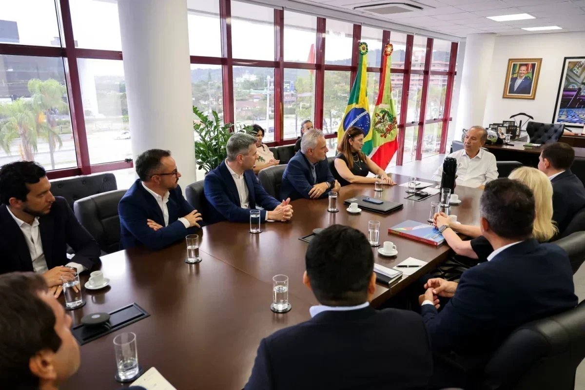 Santa Catarina Amplia Conectividade Aérea com Portugal: Oportunidades à Vista