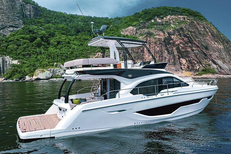 Sessa F48: O Luxo que Você Não Pode Ignorar