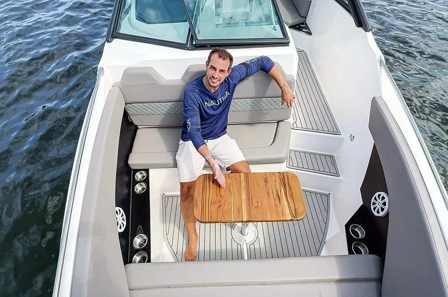 Ventura V300 Crossover: A Lancha que Promete Revolucionar seu Passeio