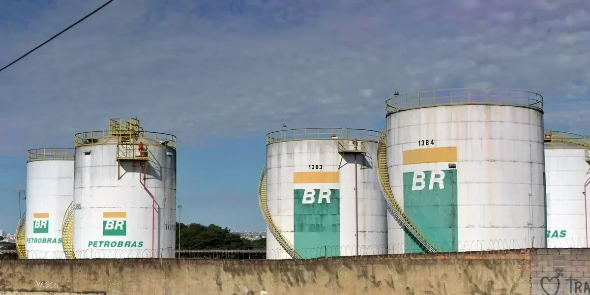 A Privatização da BR: Um Golpe no Consumidor em Tempos de Crise