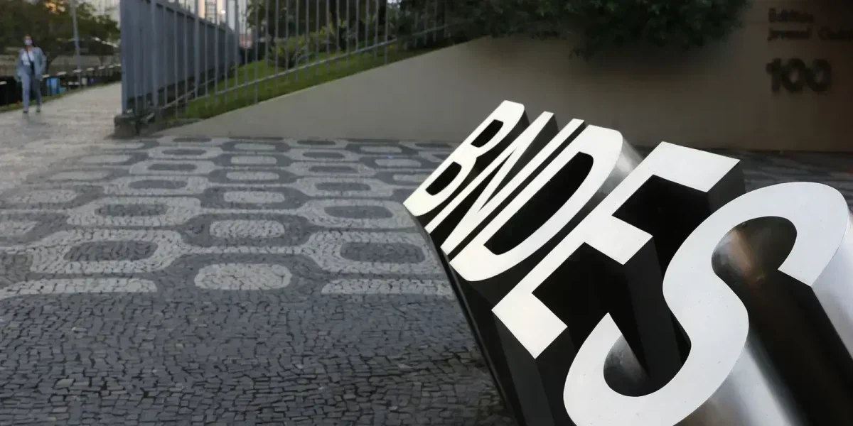 BNDES Lança R$ 10 Bilhões para Revolucionar a Indústria Brasileira