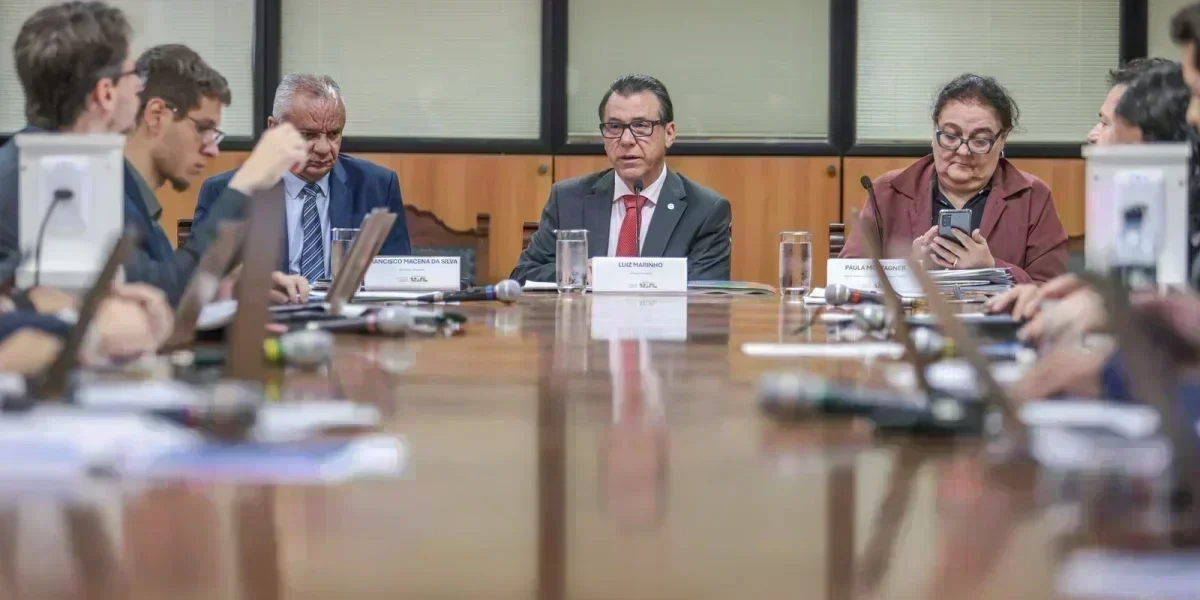 Brasil Cria 112,3 Mil Vagas em Janeiro: Oportunidade ou Desafio?