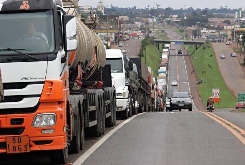 Caminhoneiros: A Bomba Relógio da Economia Brasileira