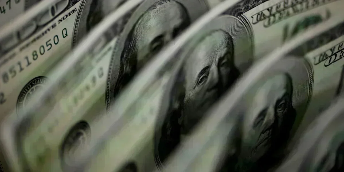 Dólar em Alta e Ibovespa em Queda: O Que Fazer Agora?