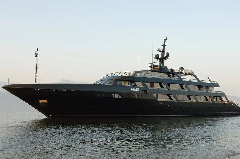 Iates de Estilistas: O Luxo Além das Passarelas