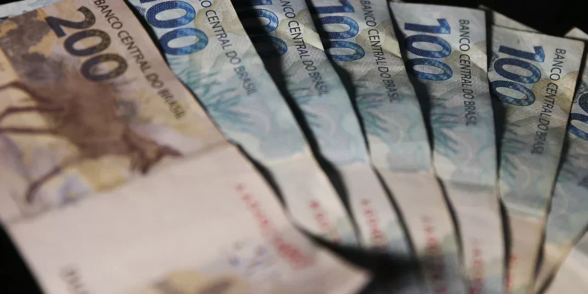 Intervenção do Tesouro: Oportunidade ou Risco na Curva de Juros?