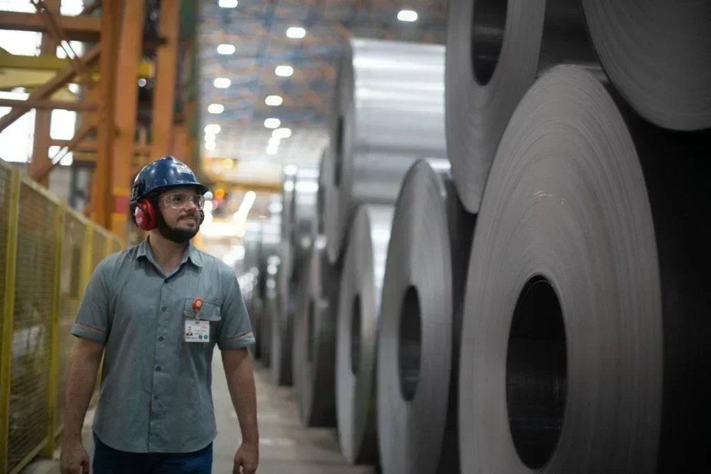 Aço: O Motor da Inovação e Sustentabilidade no Brasil