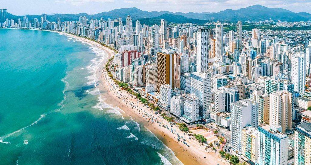 Balneário Camboriú: O Mercado Imobiliário que Não Para de Valorizar