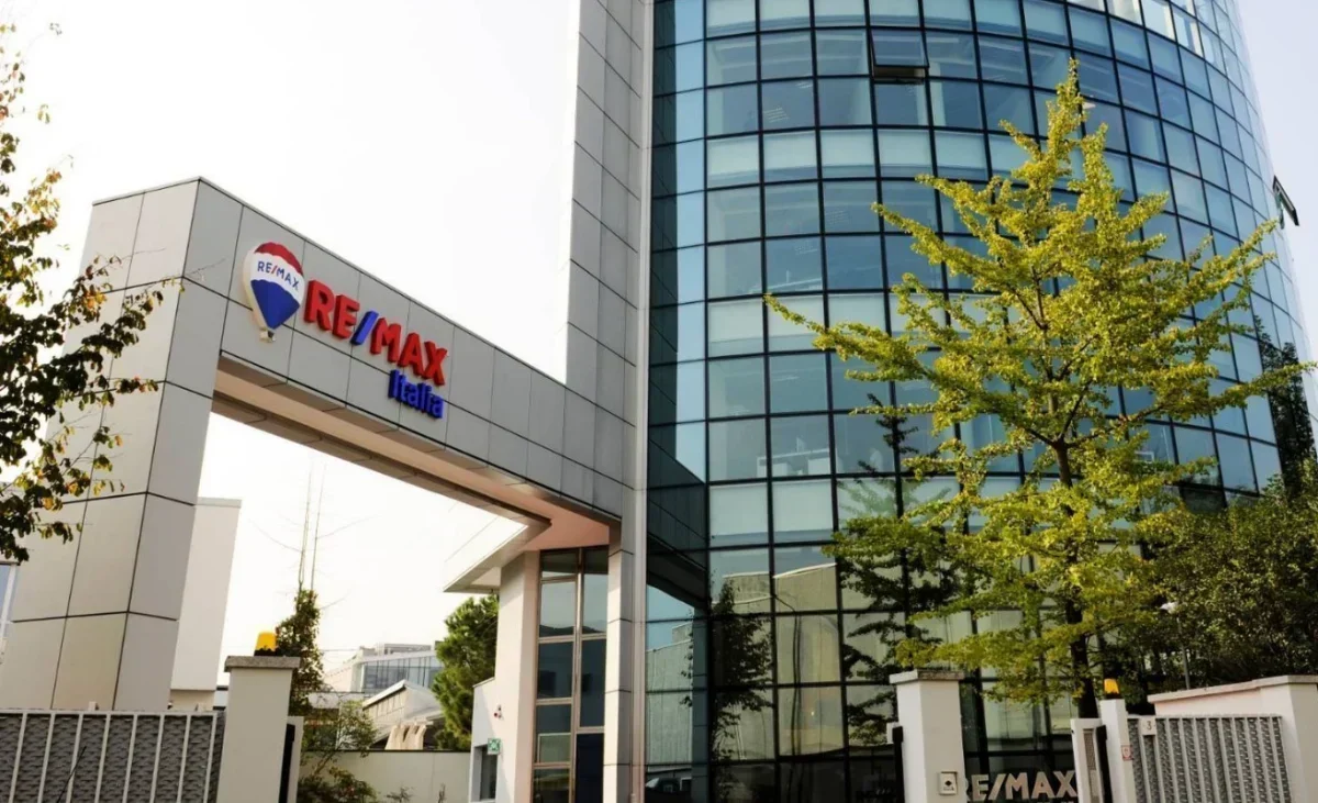 Lições da Itália: O Futuro do Mercado Imobiliário em Nossas Mãos