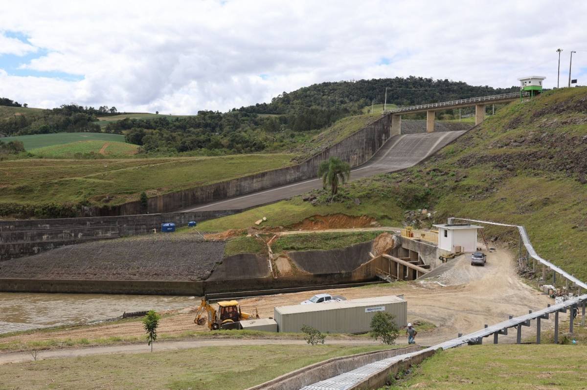 Santa Catarina se Prepara para o El Niño: Investimentos Cruciais em Infraestrutura