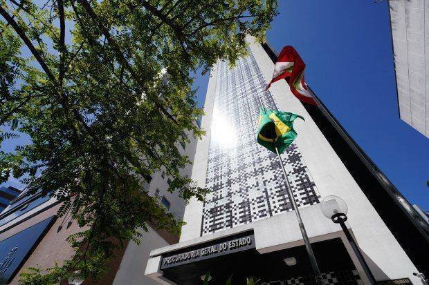 Vitória Judicial: Estado de SC Evita Devolução de R$ 13,6 milhões em ICMS