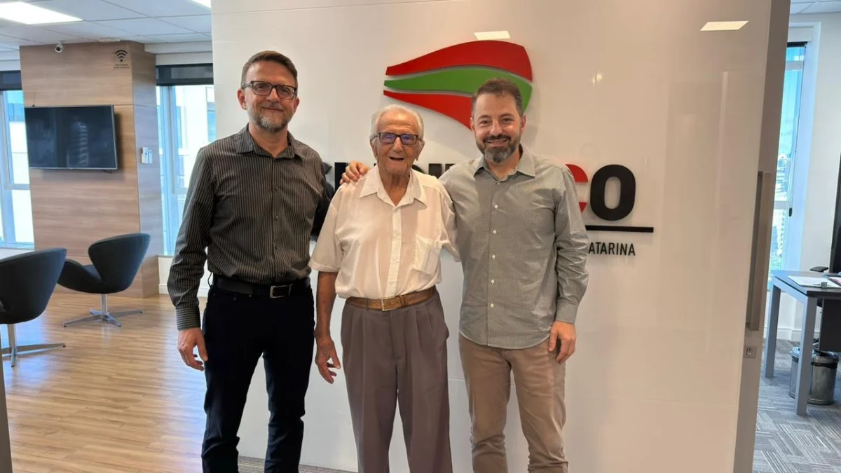 Ary da Luz Pereira: Uma Vida de Dedicação ao Fisco Catarinense