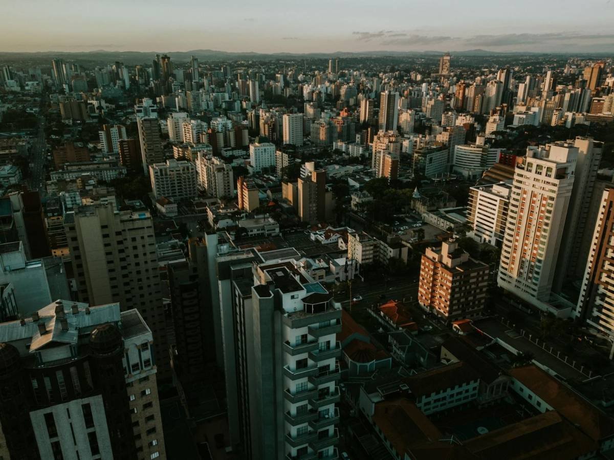 Curitiba: O Mercado Imobiliário em Alta com Compactos Dominando